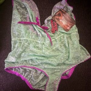 Elegant Green and Purple Lace Chemise